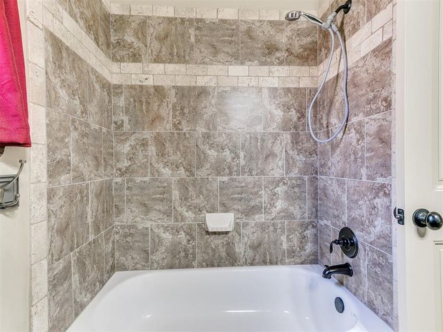 12824 NW 6th Street, Yukon, OK 73099