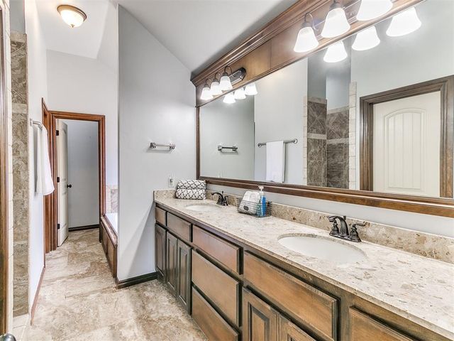 12824 NW 6th Street, Yukon, OK 73099