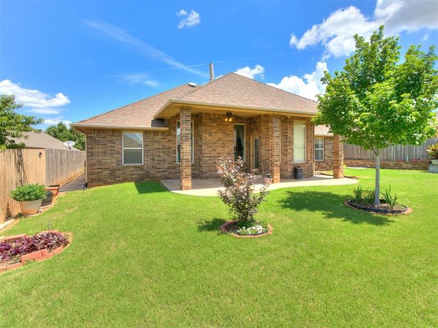 12824 NW 6th Street, Yukon, OK 73099