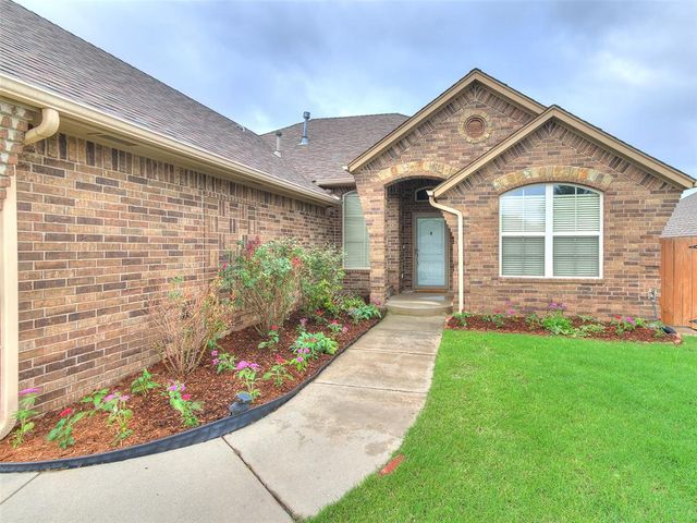 12824 NW 6th Street, Yukon, OK 73099
