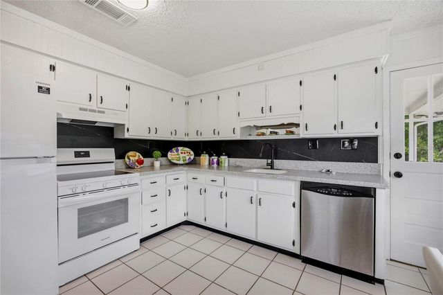 113 BROWNS ROAD, San Mateo, FL 32187