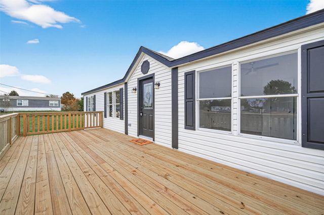 15236 Heavenly Acres Drive, Willis, TX 77318