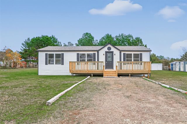 15236 Heavenly Acres Drive, Willis, TX 77318