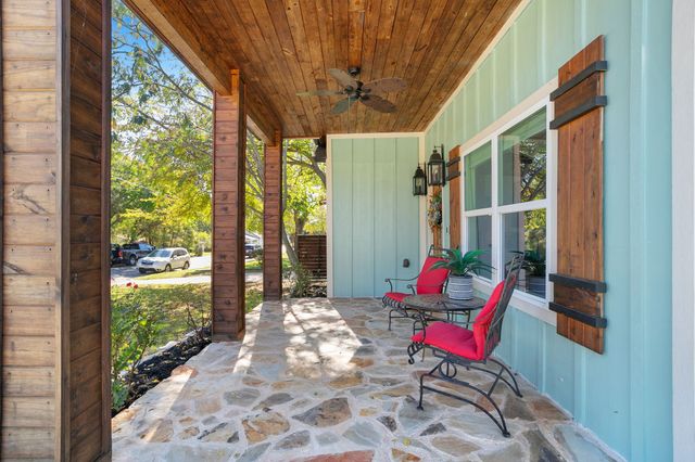 904 S Brazos Street, Weatherford, TX 76086