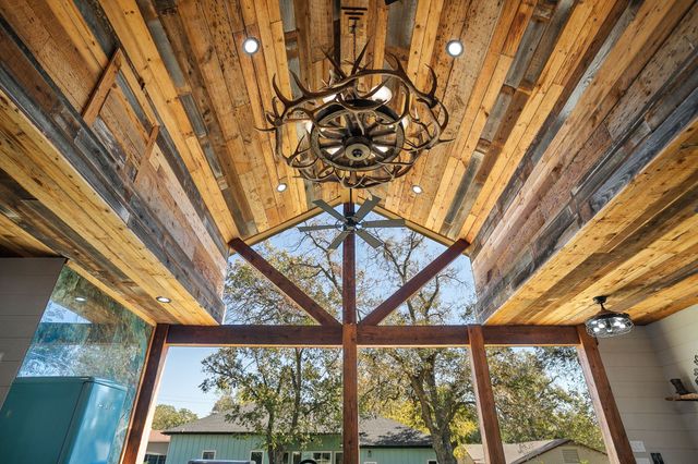 904 S Brazos Street, Weatherford, TX 76086