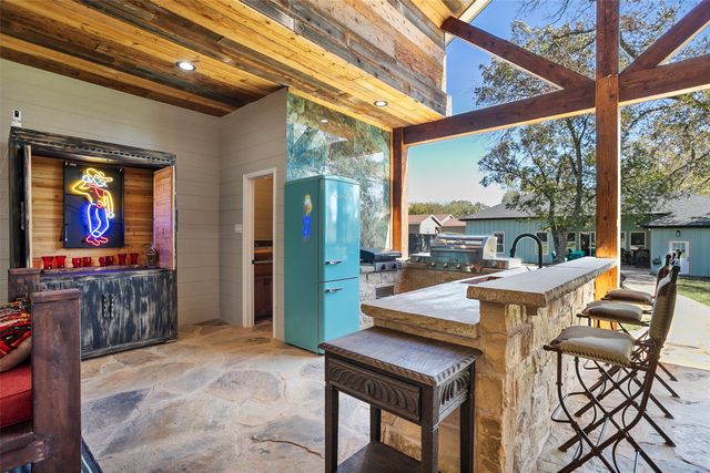 904 S Brazos Street, Weatherford, TX 76086