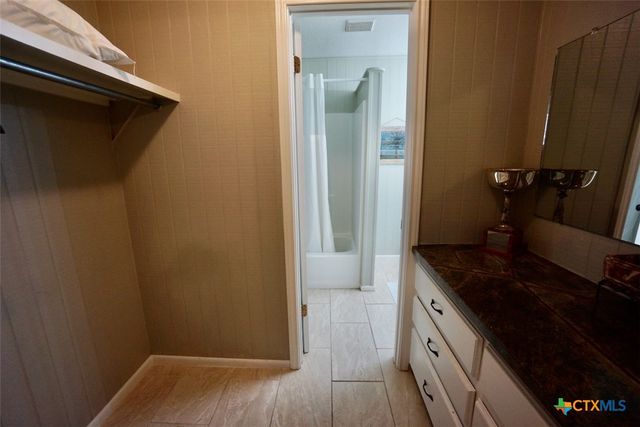 14th Olive Street, Port O'connor, TX 77982