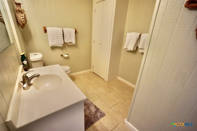 14th Olive Street, Port O'connor, TX 77982