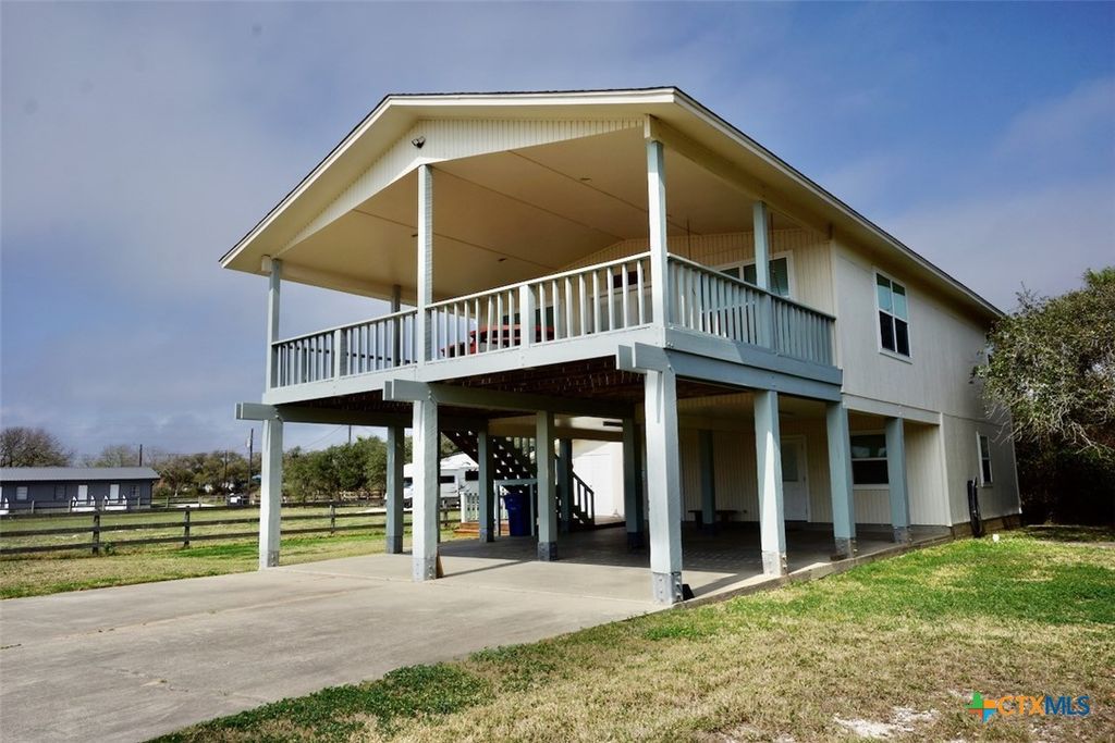 14th Olive Street, Port O'connor, TX 77982