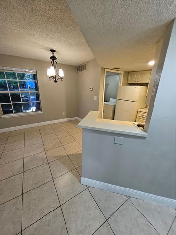1908 LAKE ATRIUMS CIRCLE 15, Orlando, FL 32839