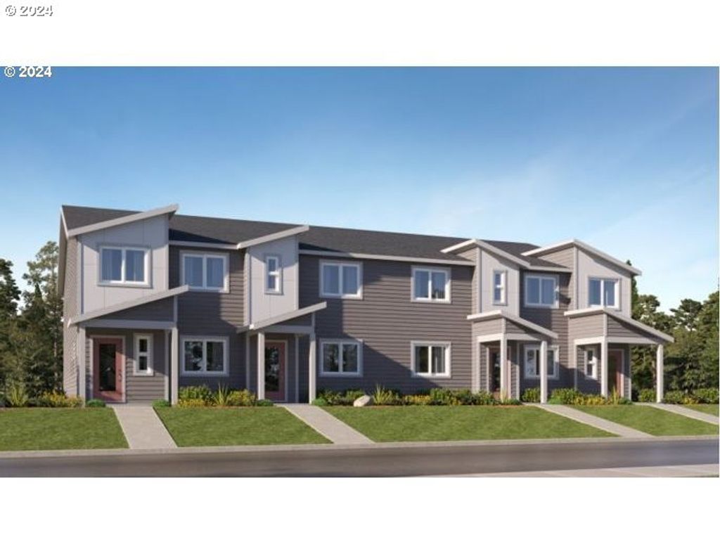 2466 Sawtelle Dr, Woodburn, OR 97071