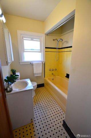 2434 46th Avenue, San Francisco, CA 94116