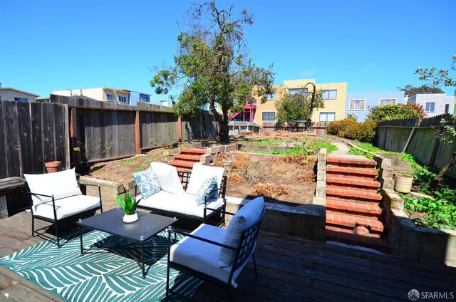 2434 46th Avenue, San Francisco, CA 94116