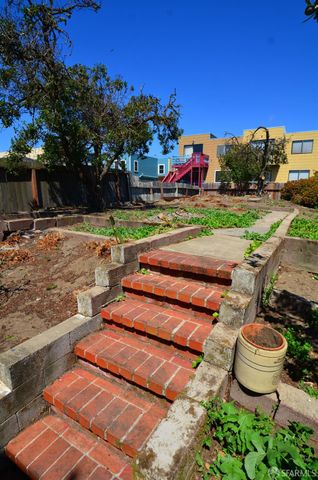 2434 46th Avenue, San Francisco, CA 94116