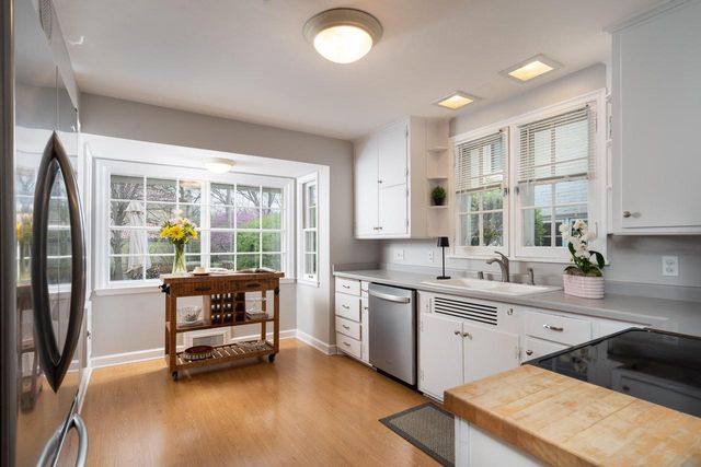 9727 Harding BOULEVARD, Milwaukee, WI 53226