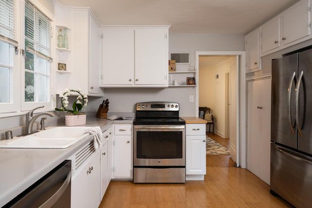 9727 Harding BOULEVARD, Milwaukee, WI 53226