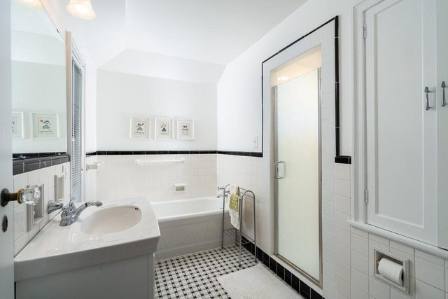 9727 Harding BOULEVARD, Milwaukee, WI 53226