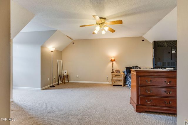 206 Cambridgeshire Court, Johnson City, TN 37615