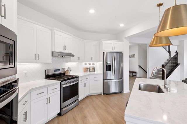 4746 Maas Court, Saint Bonifacius, MN 55375