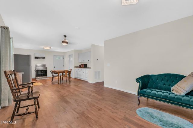 515 Aesque St Extension, Kingsport, TN 37665