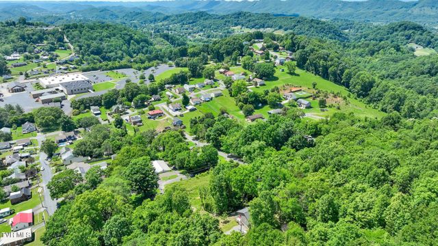 515 Aesque St Extension, Kingsport, TN 37665