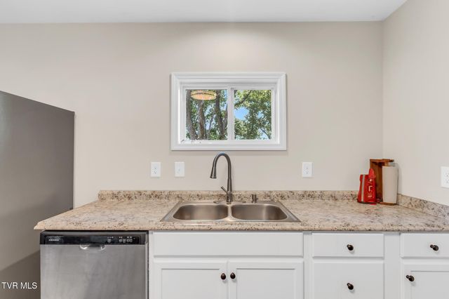 515 Aesque St Extension, Kingsport, TN 37665