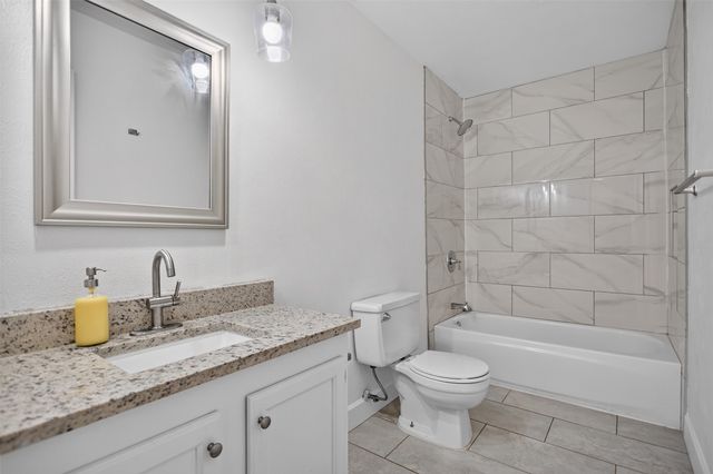9009 Willowbrook Drive, Rowlett, TX 75088
