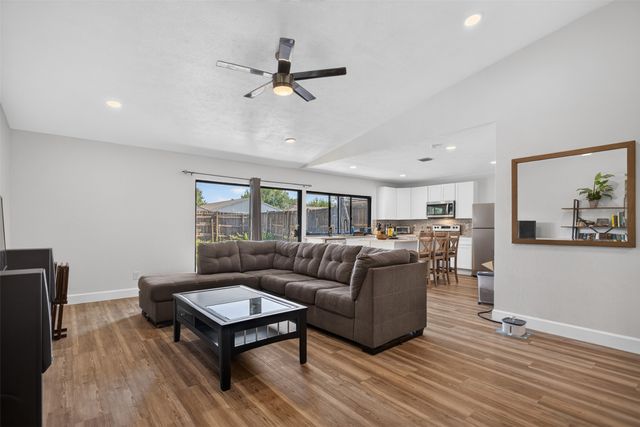 9009 Willowbrook Drive, Rowlett, TX 75088
