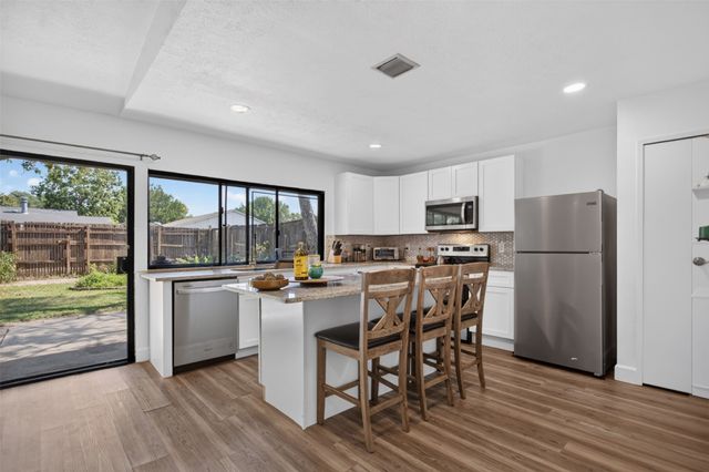 9009 Willowbrook Drive, Rowlett, TX 75088