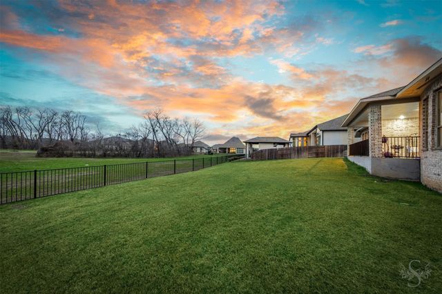 5307 Spring Woods Dr, Fulshear, TX 77441