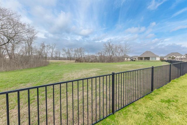 5307 Spring Woods Dr, Fulshear, TX 77441