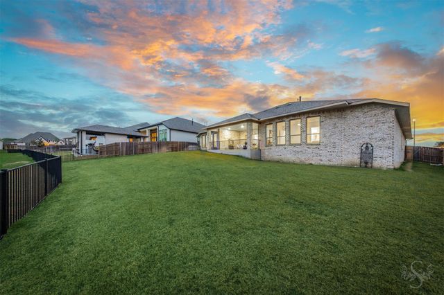 5307 Spring Woods Dr, Fulshear, TX 77441