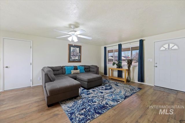 787 W Mendi Pl, Kuna, ID 83634