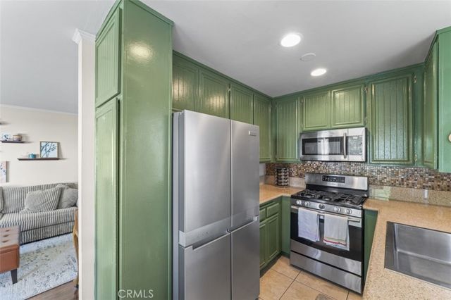 18128 Sundowner 1139, Canyon Country, CA 91387