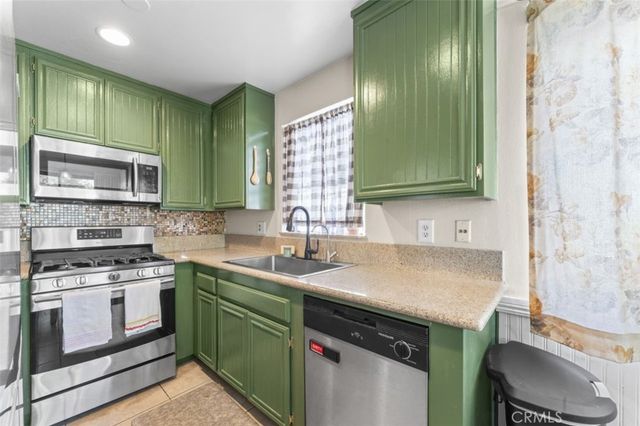 18128 Sundowner 1139, Canyon Country, CA 91387