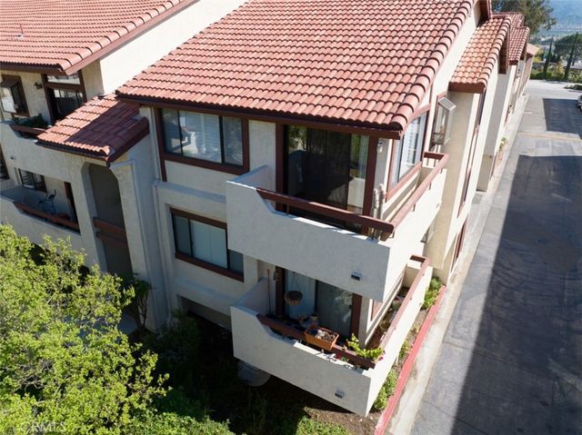 18128 Sundowner 1139, Canyon Country, CA 91387
