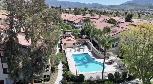 18128 Sundowner 1139, Canyon Country, CA 91387