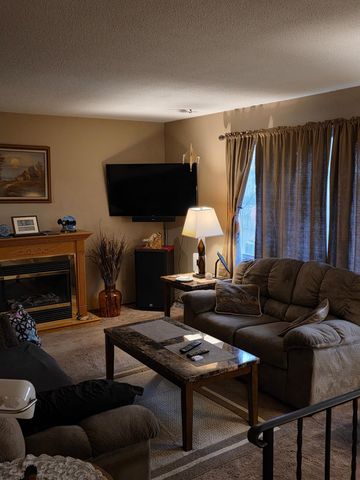 1512 Point Douglas Road S, Saint Paul, MN 55119