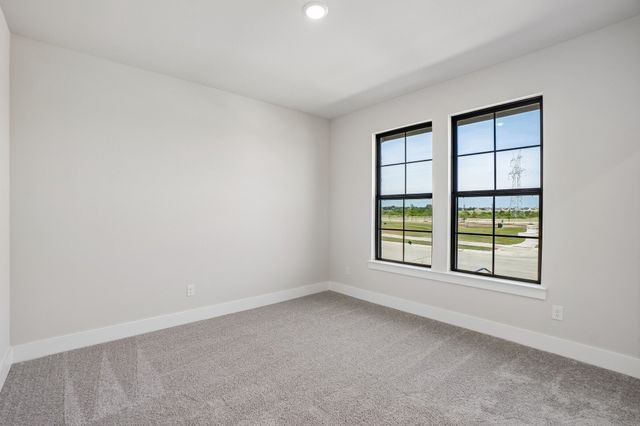 9301 Rolling Meadow Way, Denton, TX 76207