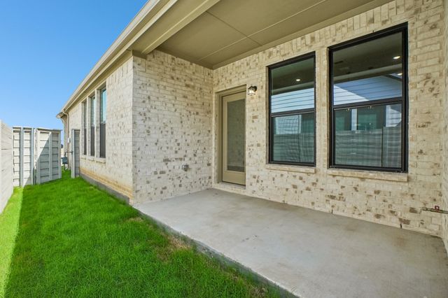 9301 Rolling Meadow Way, Denton, TX 76207