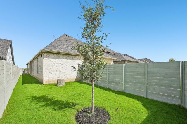 9301 Rolling Meadow Way, Denton, TX 76207