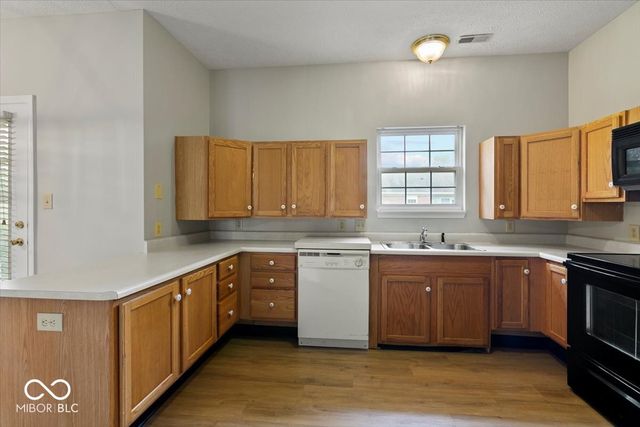 10952 Golden Harvest Place, Indianapolis, IN 46229