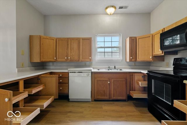 10952 Golden Harvest Place, Indianapolis, IN 46229