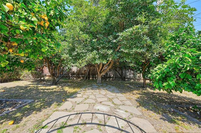 1225 S Birch Street, Santa Ana, CA 92707