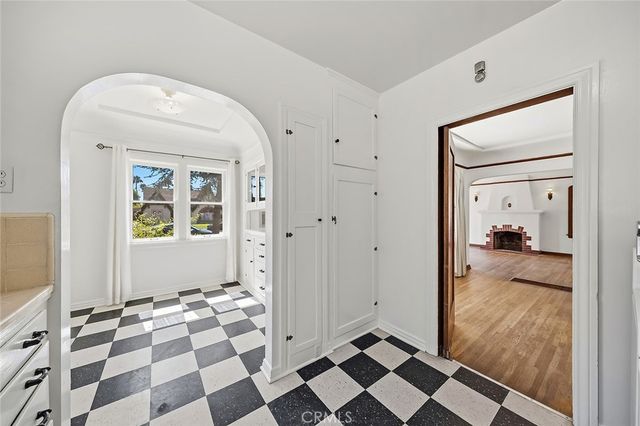 1225 S Birch Street, Santa Ana, CA 92707