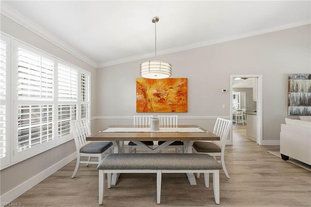 789 Coldstream CT, Naples, FL 34104