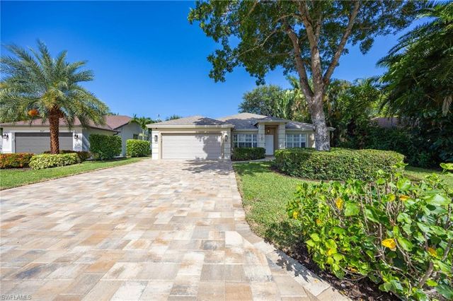 789 Coldstream CT, Naples, FL 34104
