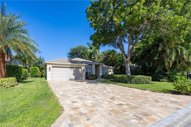 789 Coldstream CT, Naples, FL 34104
