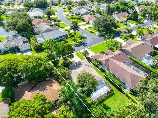 789 Coldstream CT, Naples, FL 34104