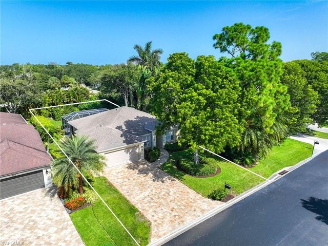 789 Coldstream CT, Naples, FL 34104